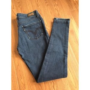 Levi’s 535 “Leggings”